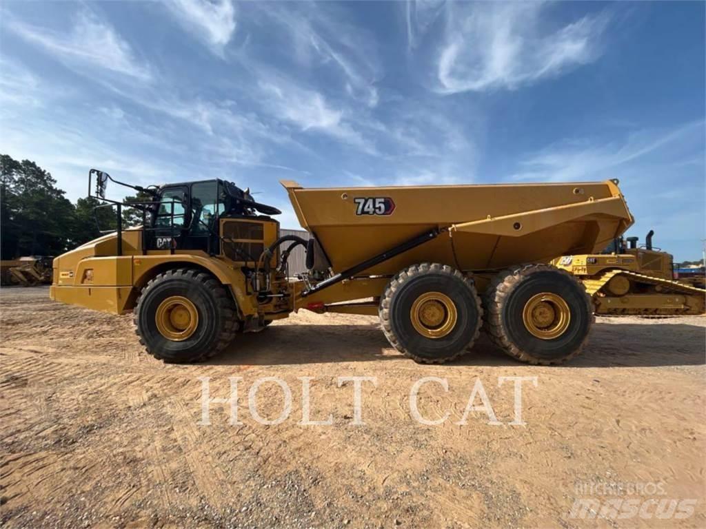 CAT 745 Transportoare articulate