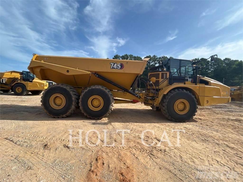 CAT 745 Transportoare articulate
