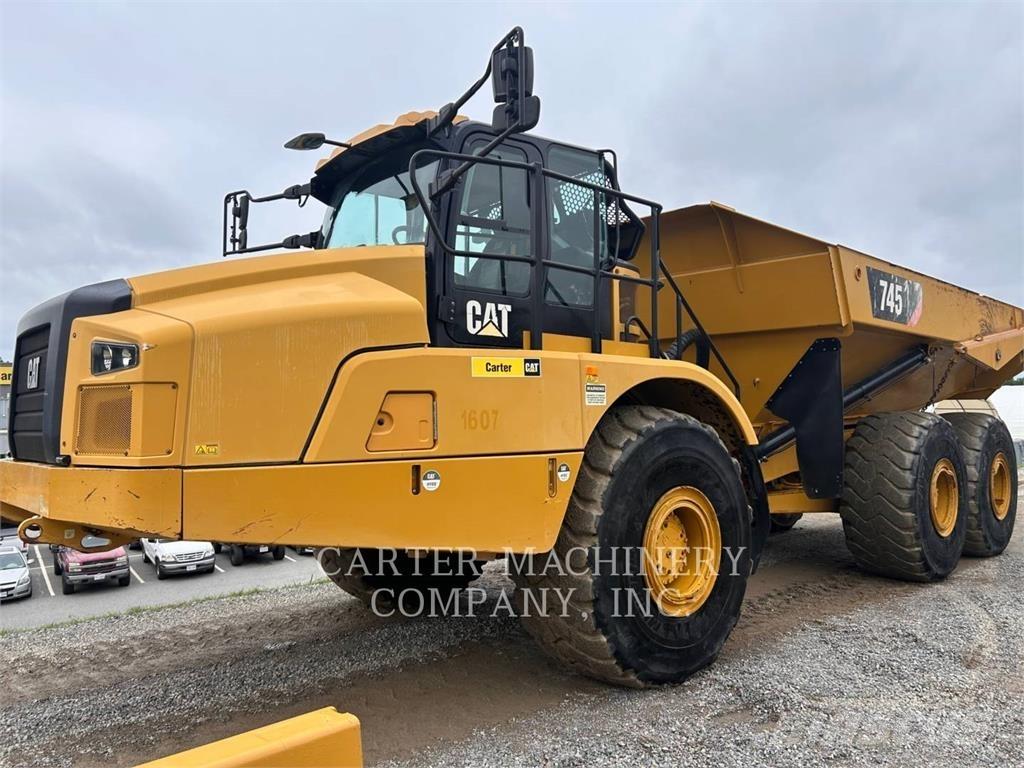 CAT 745 Transportoare articulate