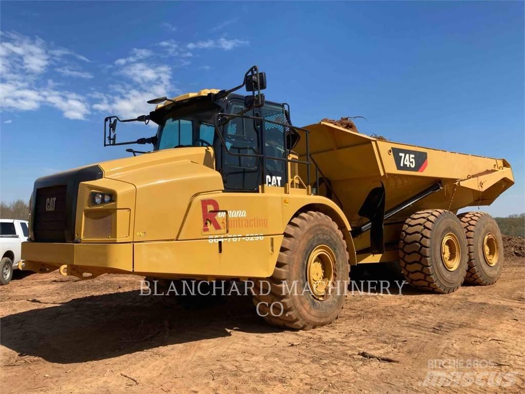 CAT 745 Transportoare articulate