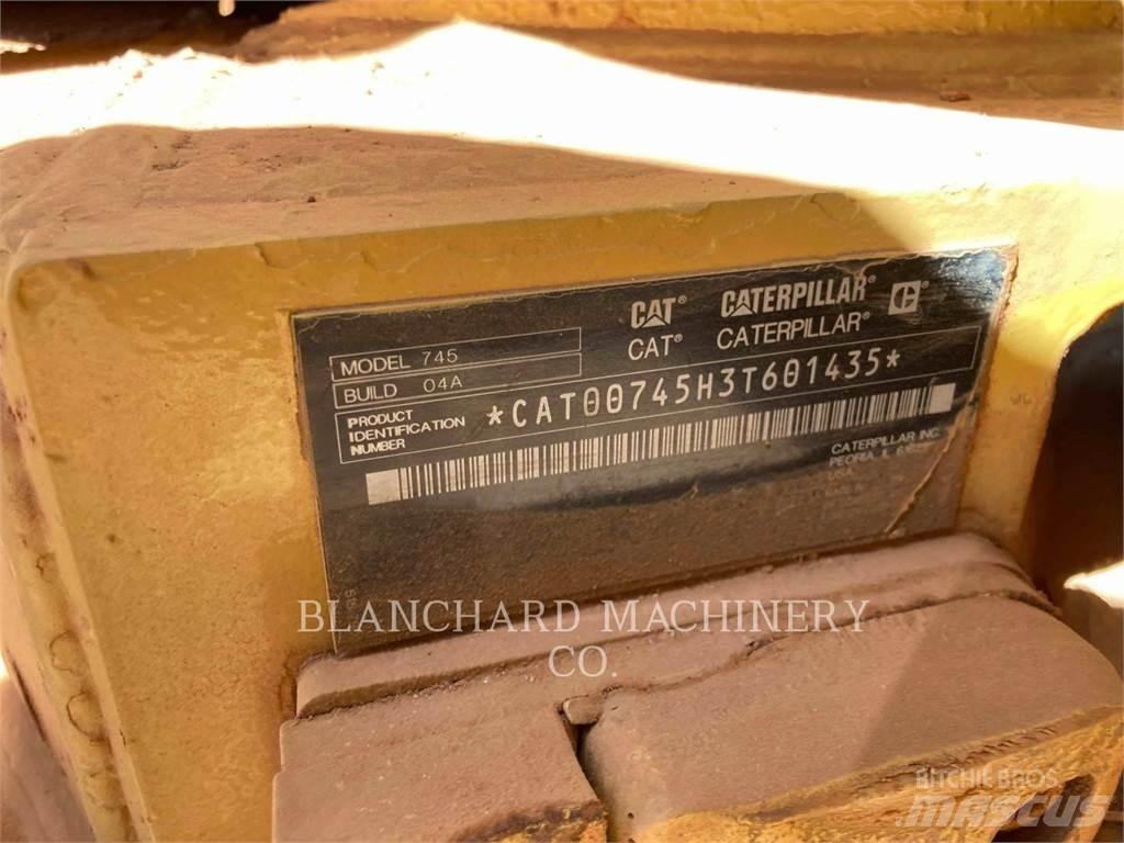 CAT 745 Transportoare articulate