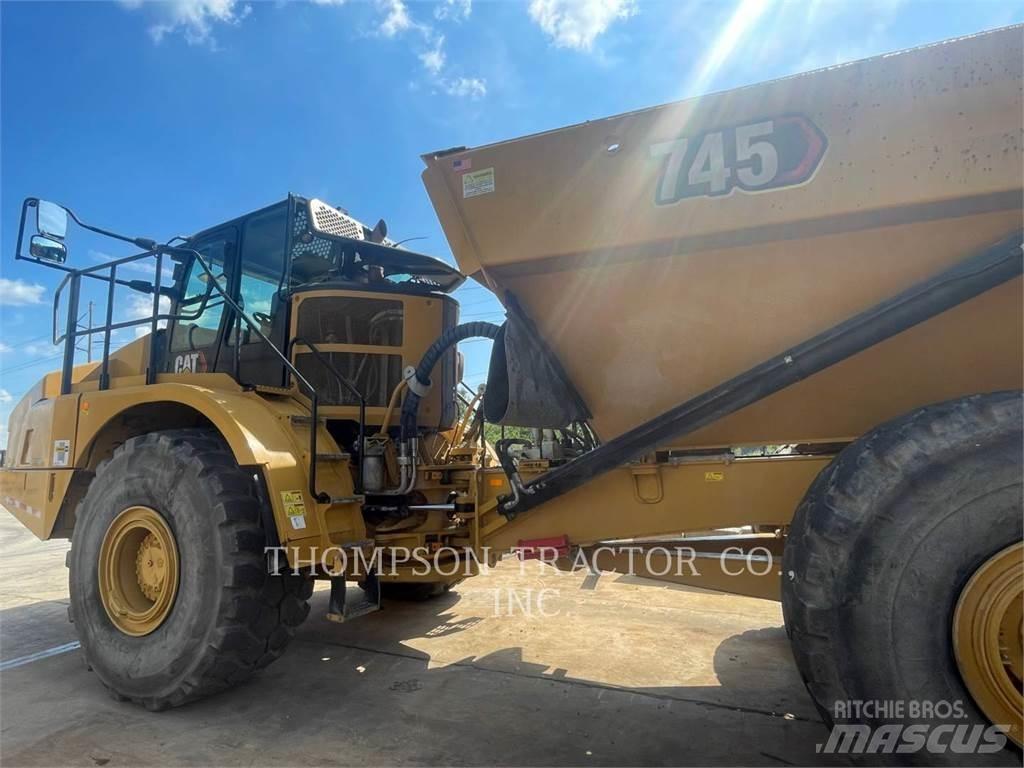 CAT 745 Transportoare articulate