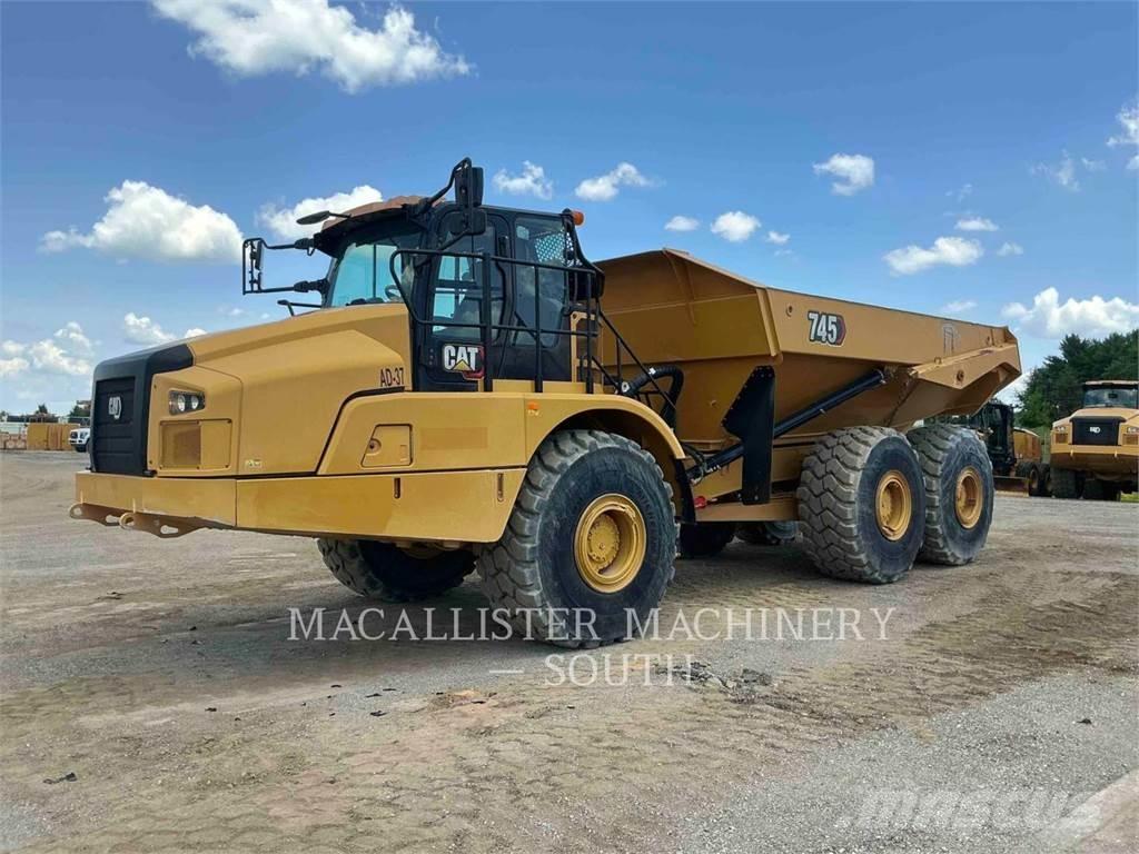 CAT 745 Transportoare articulate
