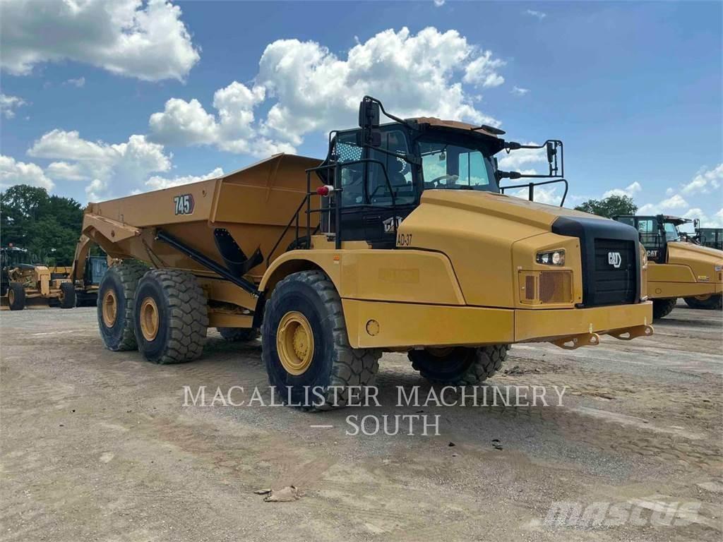 CAT 745 Transportoare articulate