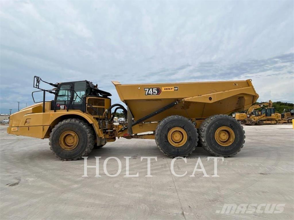 CAT 745 Transportoare articulate