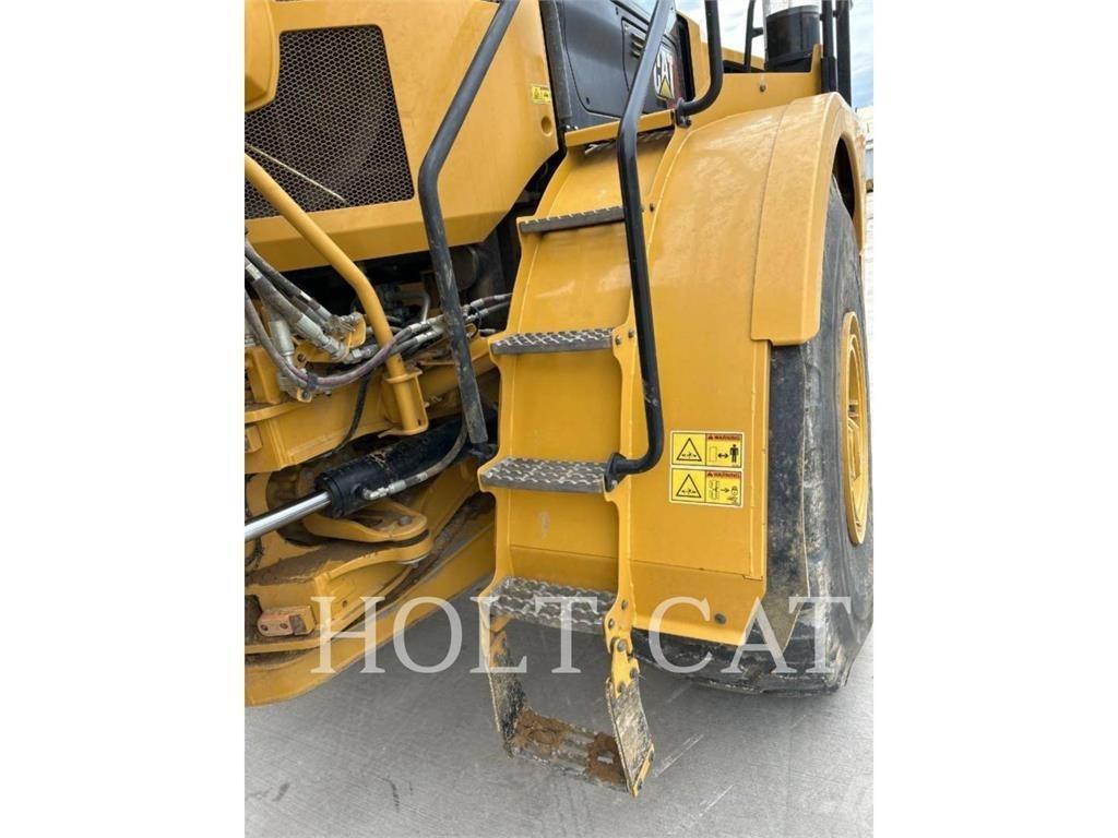 CAT 745 Transportoare articulate