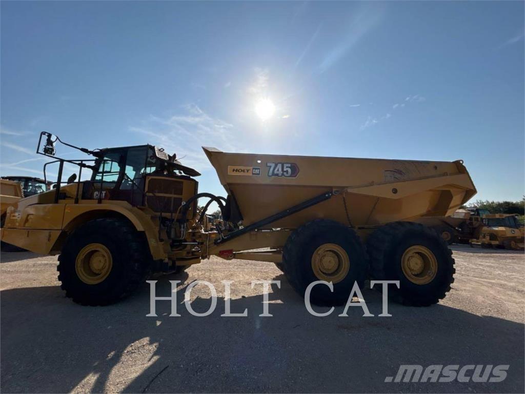 CAT 745 Transportoare articulate