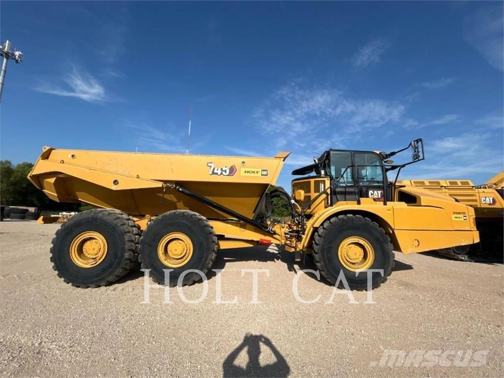 CAT 745 Transportoare articulate