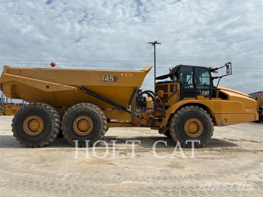 CAT 745 Transportoare articulate