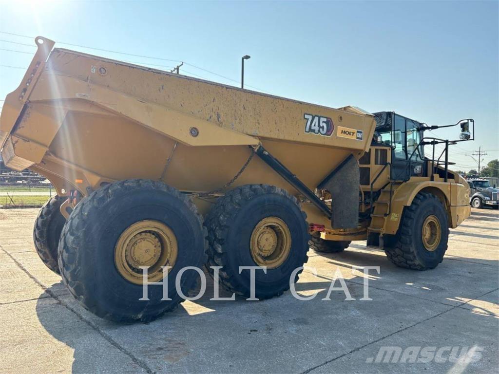 CAT 745 Transportoare articulate