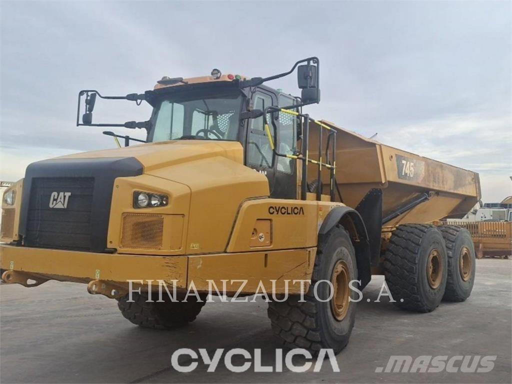 CAT 745 Transportoare articulate