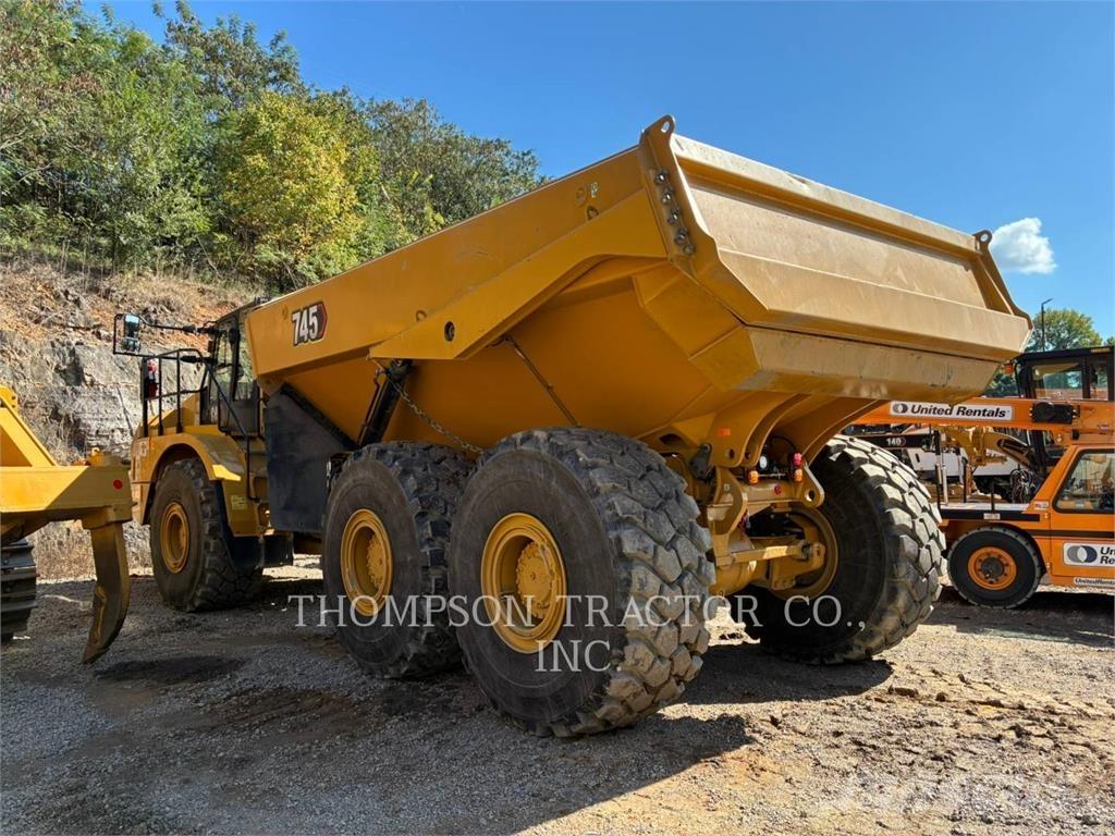 CAT 745 Transportoare articulate