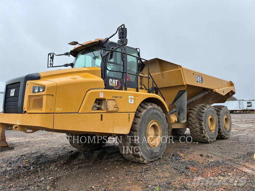 CAT 745 Transportoare articulate