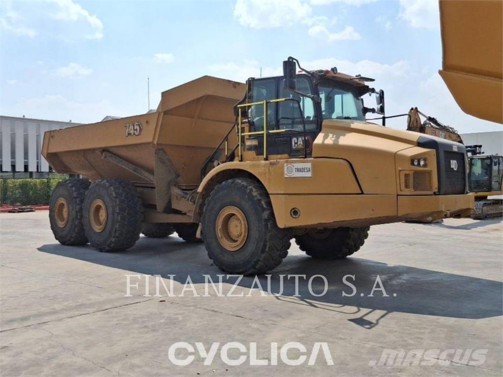CAT 745 Transportoare articulate