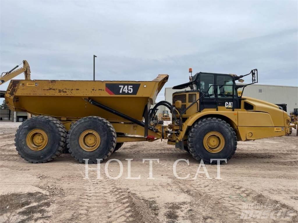 CAT 745 Transportoare articulate