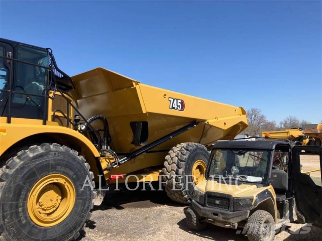 CAT 745-04 Transportoare articulate