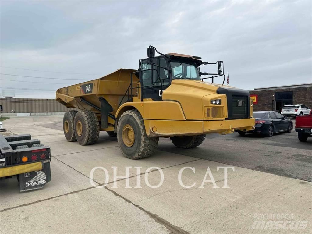 CAT 745-04 Transportoare articulate