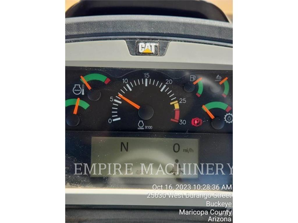 CAT 745-04 Transportoare articulate