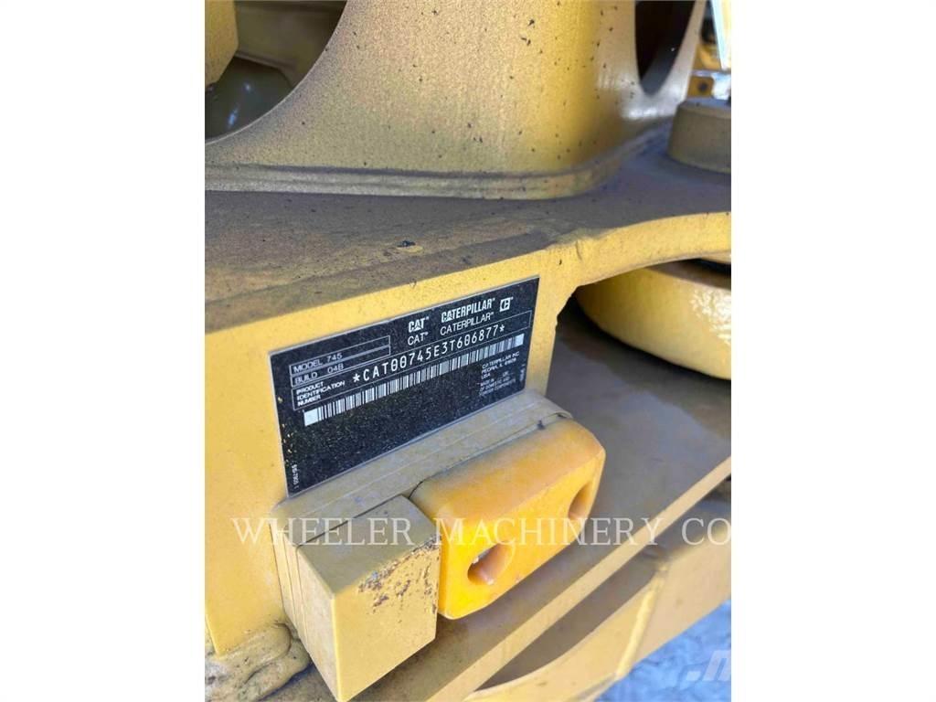 CAT 745 TG Transportoare articulate