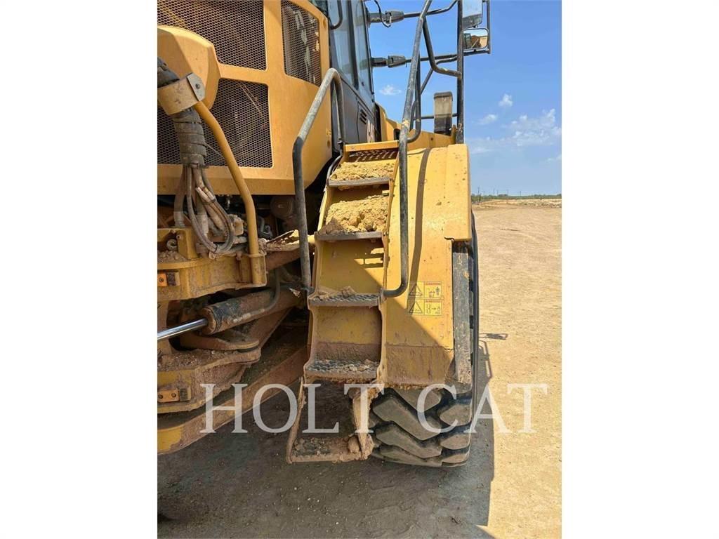 CAT 74504 Transportoare articulate