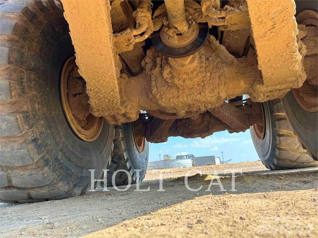 CAT 74504 Transportoare articulate