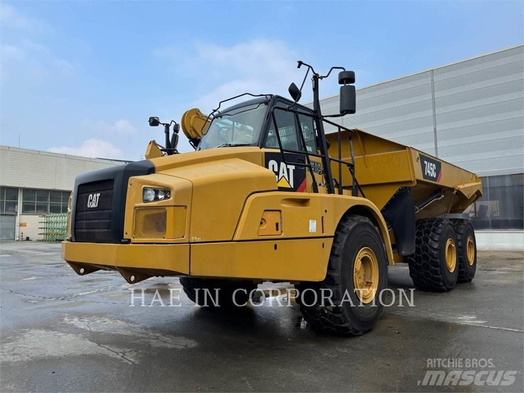 CAT 745C Transportoare articulate