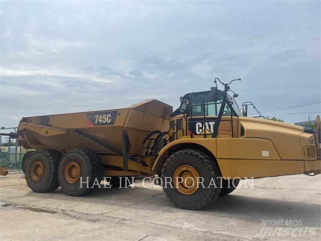 CAT 745C Transportoare articulate
