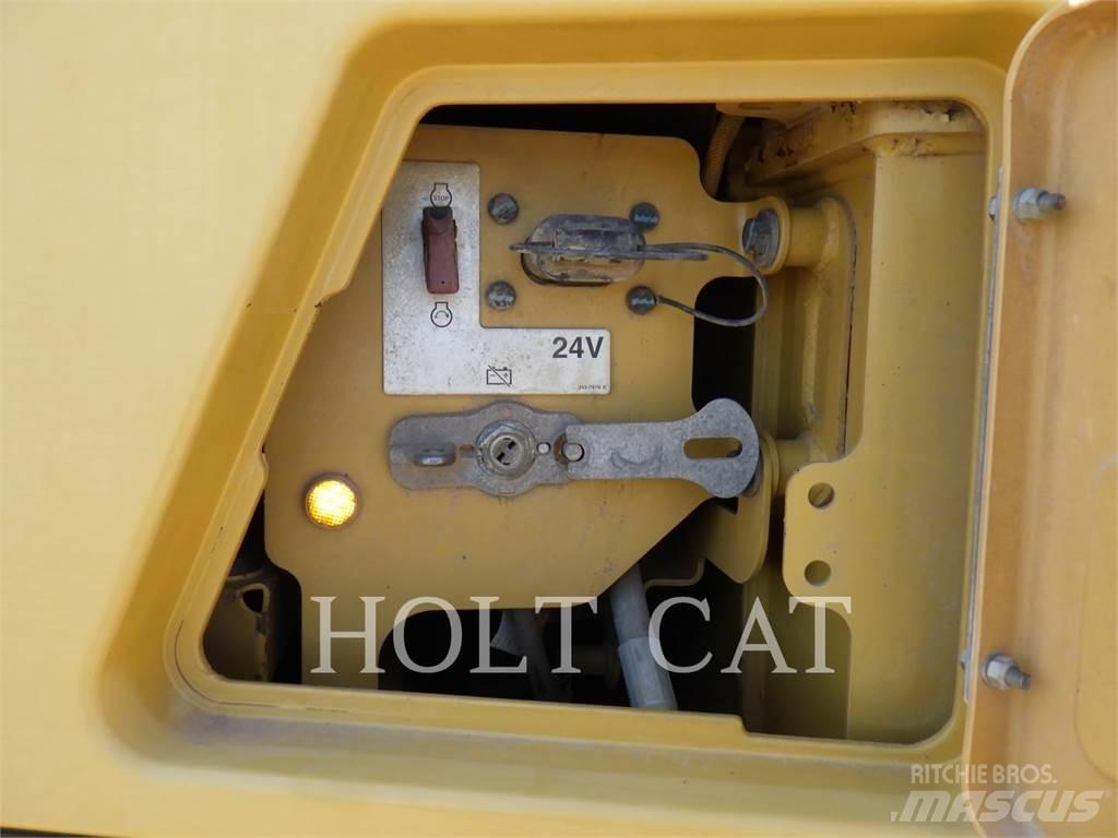 CAT 745C Transportoare articulate