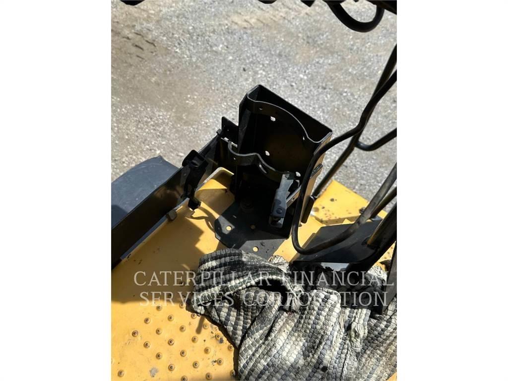CAT 772G Transportoare articulate
