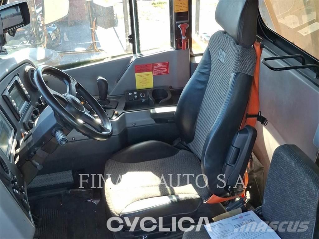 CAT 772G Transportoare articulate