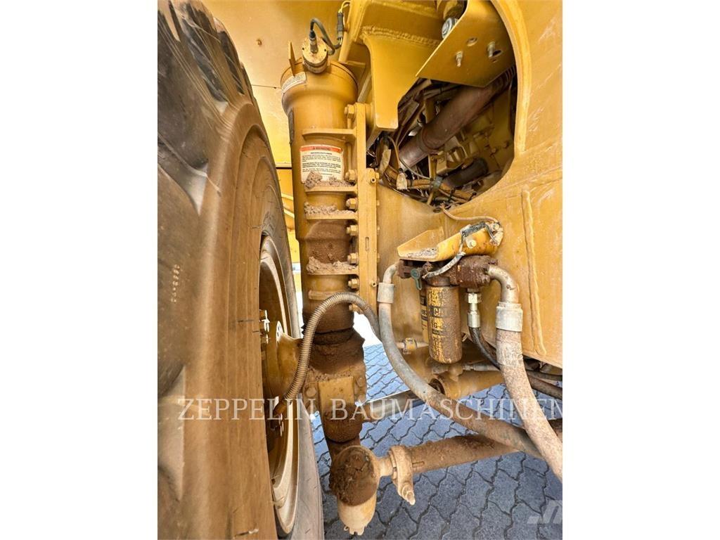 CAT 775E Transportoare articulate