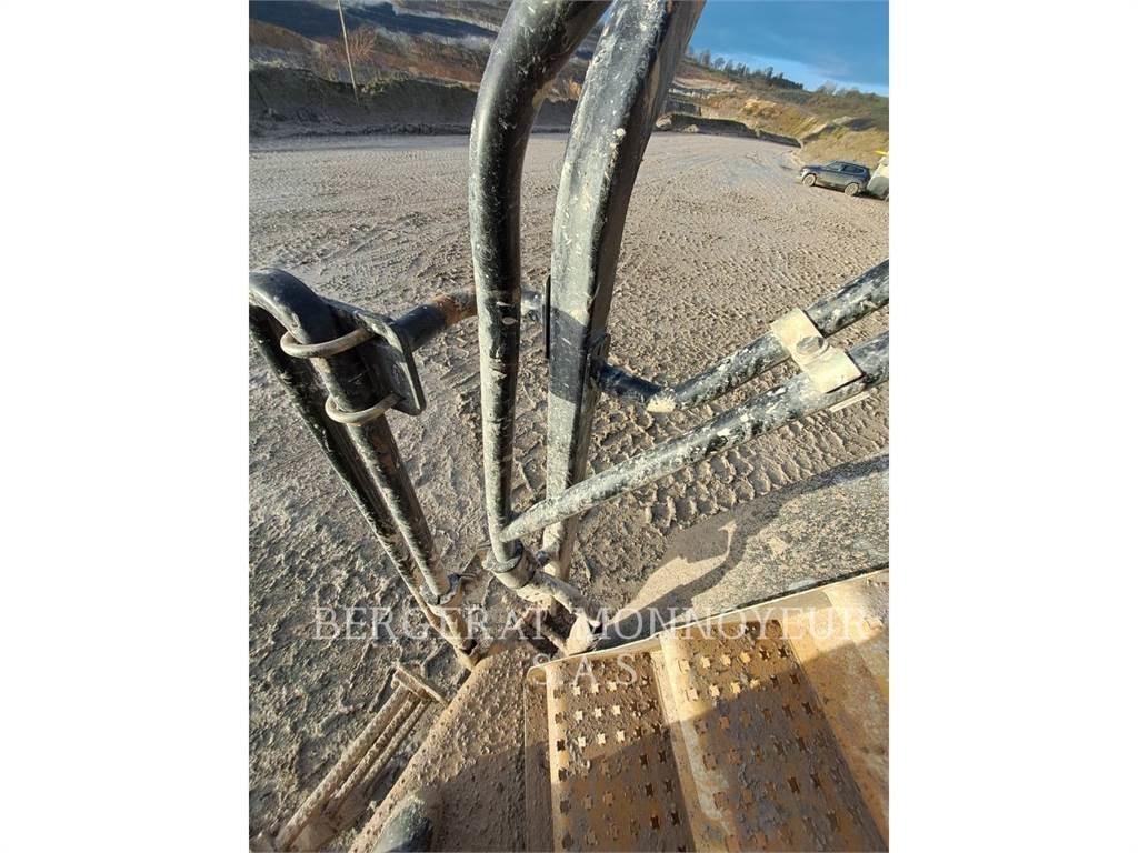 CAT 777G Transportoare articulate