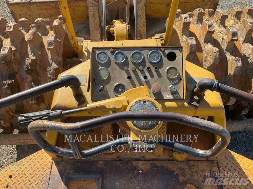 CAT 815 Compactoare sol