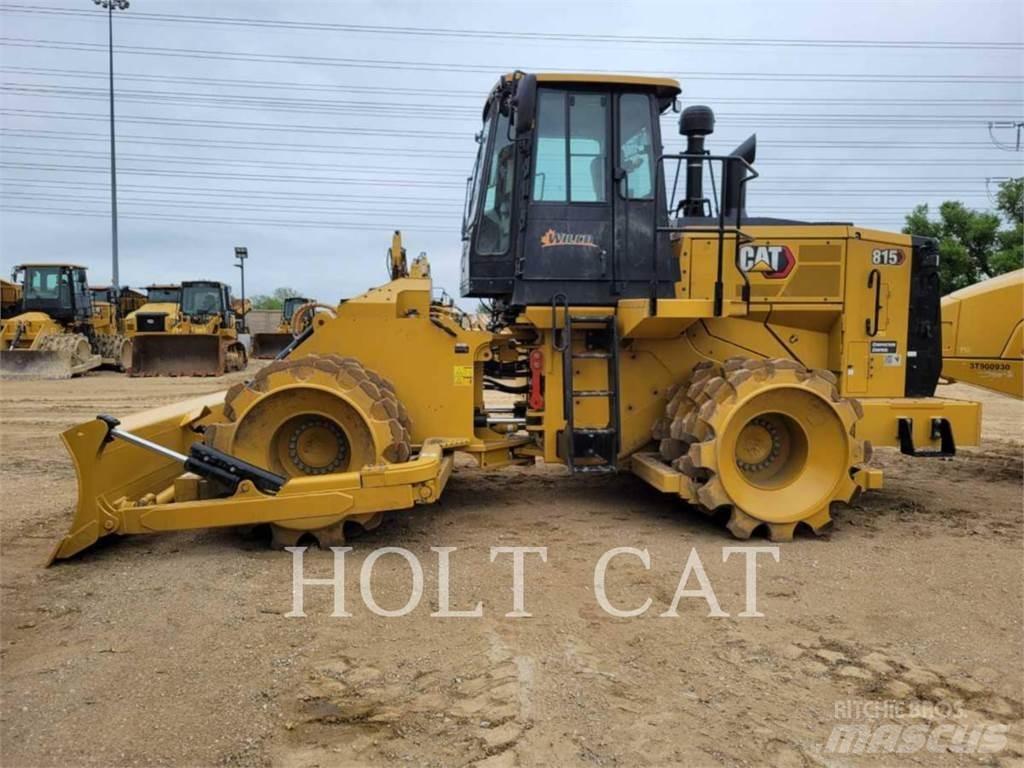 CAT 815 Compactoare sol