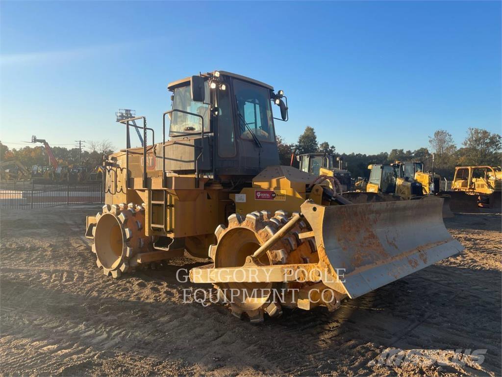 CAT 815-11 Compactoare sol