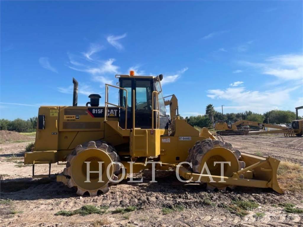 CAT 815F Compactoare sol
