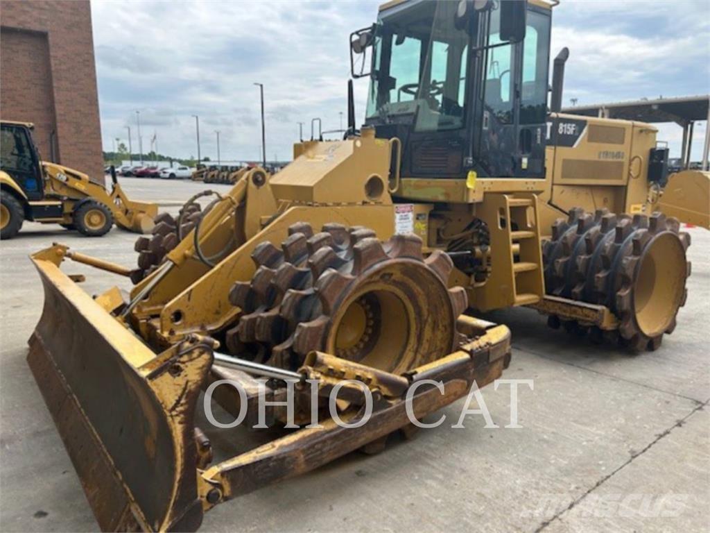 CAT 815F2 buldozere pe roti