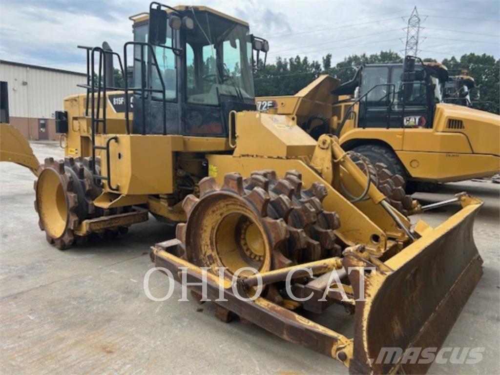 CAT 815F2 buldozere pe roti