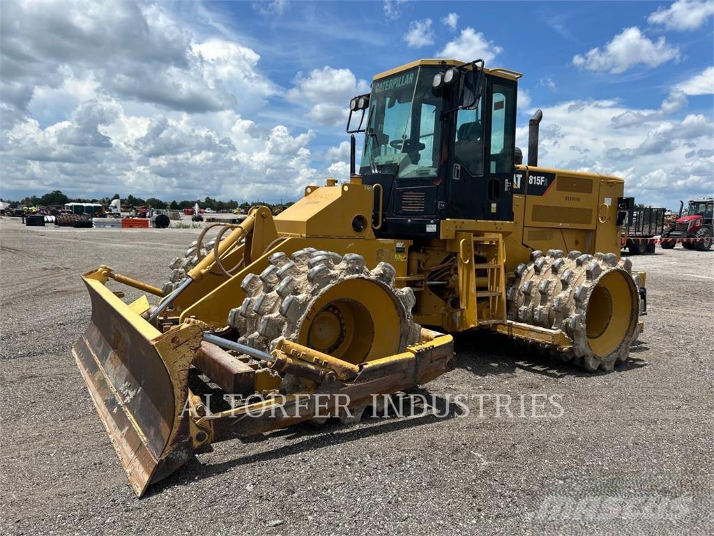 CAT 815F2 Compactoare sol