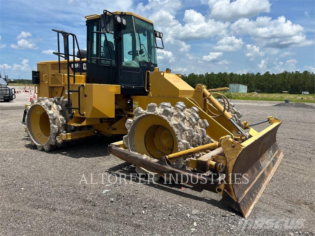 CAT 815F2 Compactoare sol