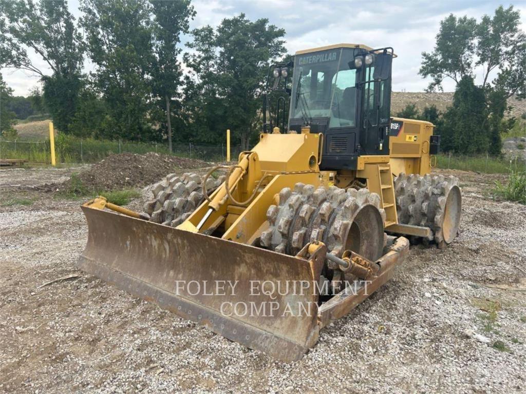 CAT 815F2 Compactoare sol