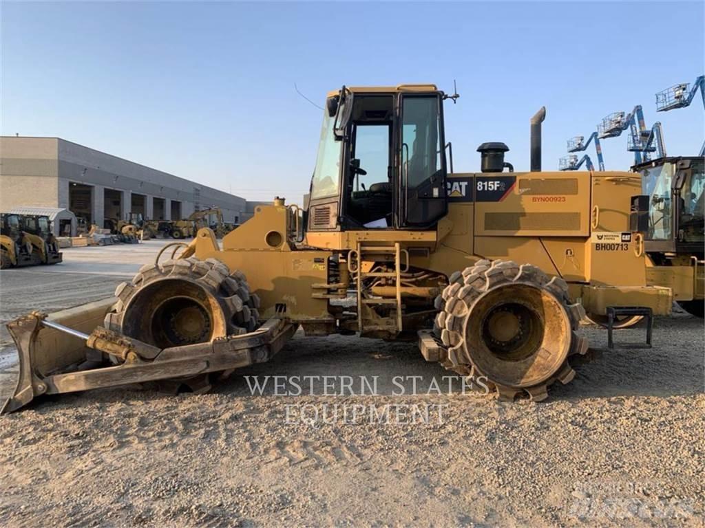 CAT 815FII Compactoare sol