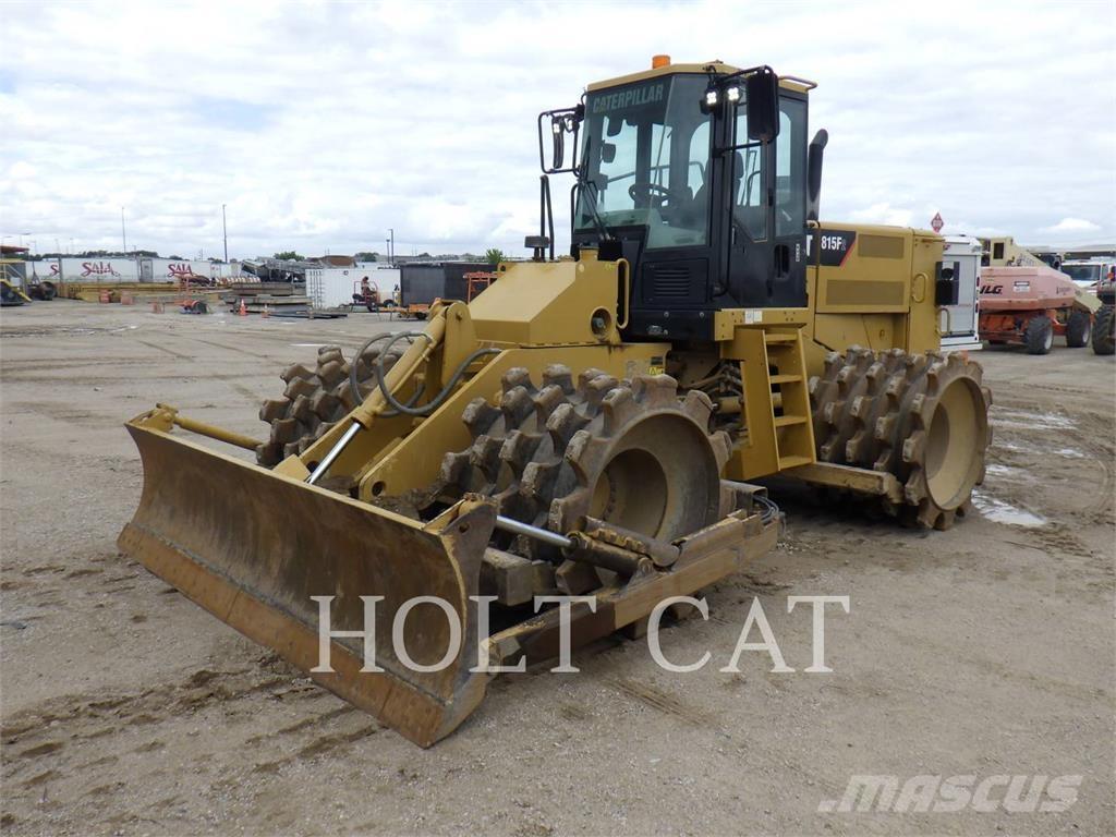 CAT 815FII Compactoare sol