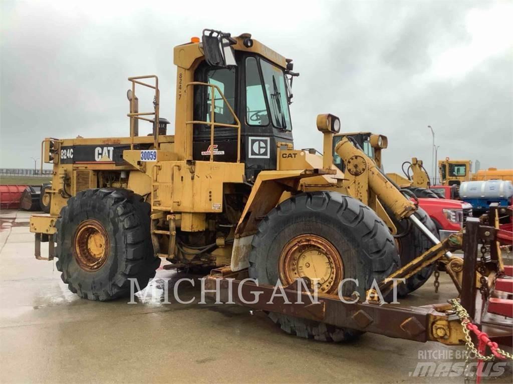 CAT 824C Incarcator pe pneuri