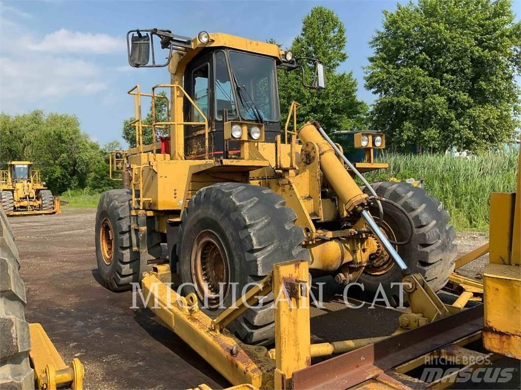 CAT 824C Incarcator pe pneuri