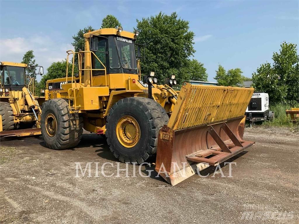 CAT 824C Incarcator pe pneuri