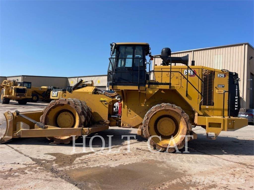 CAT 825 Compactoare sol