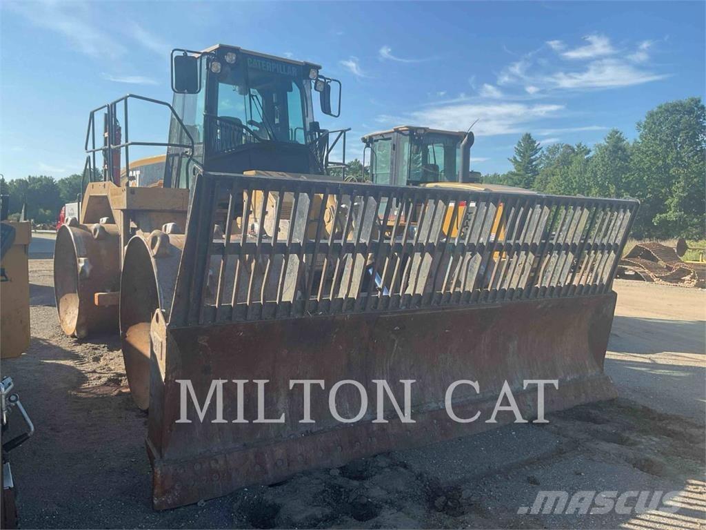 CAT 826G Compactoare sol