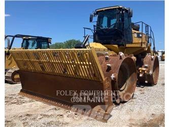 CAT 826K Compactoare sol