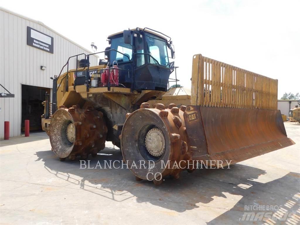 CAT 826K Compactoare sol